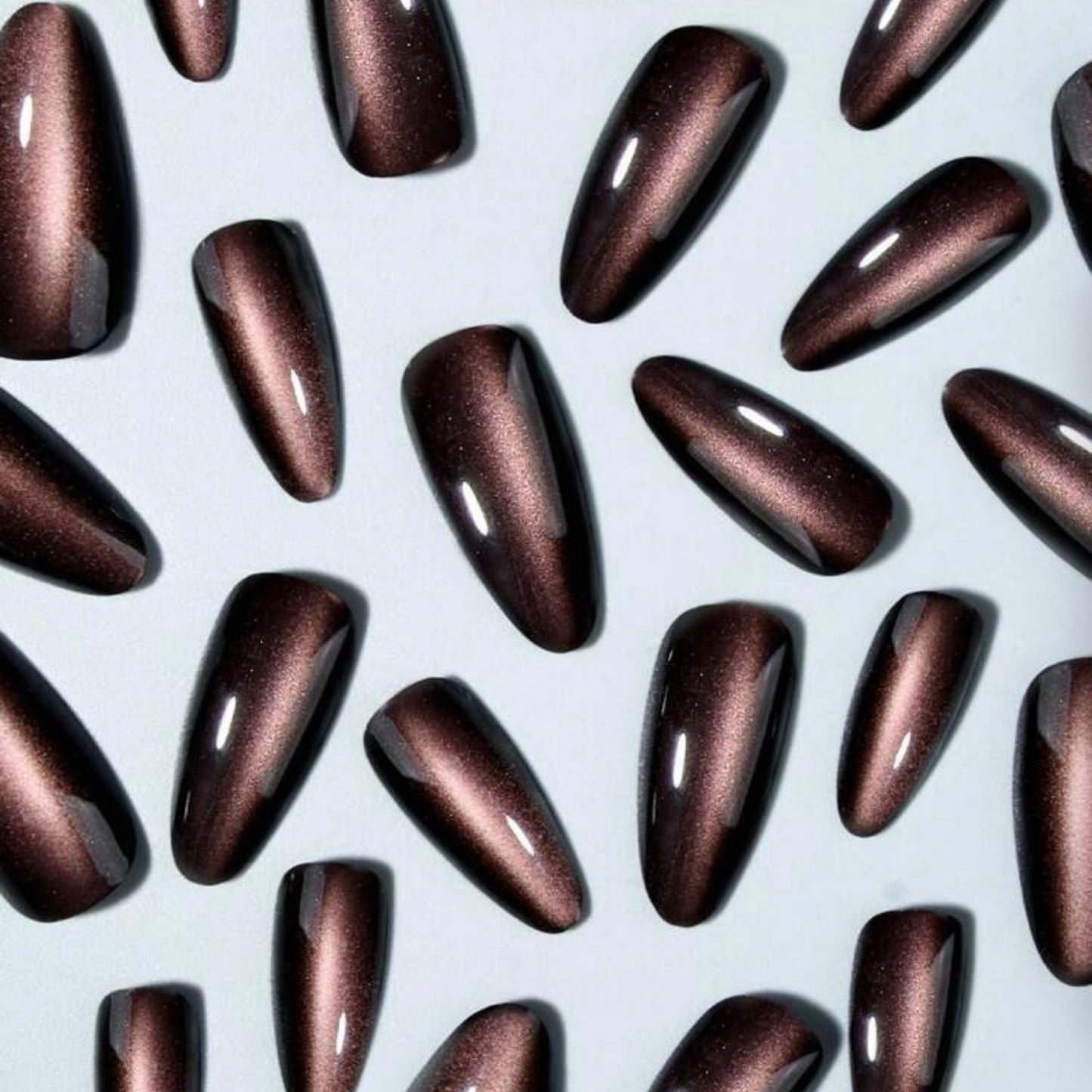 Faux Ongles Press-On Modèle kyra- Design Élégant Réutilisable